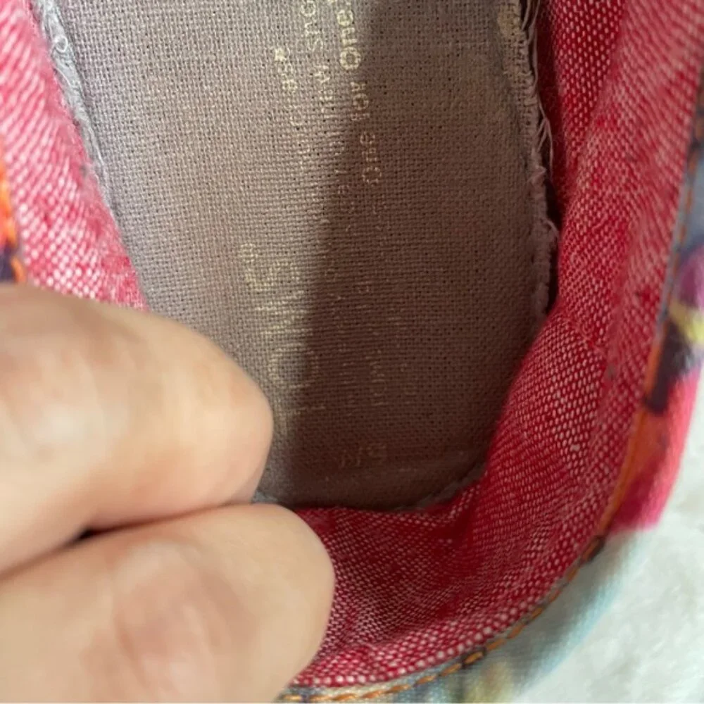 Toms | Oahu Multi Color Floral Cushioned Canvas Sole Classics | Size 9W